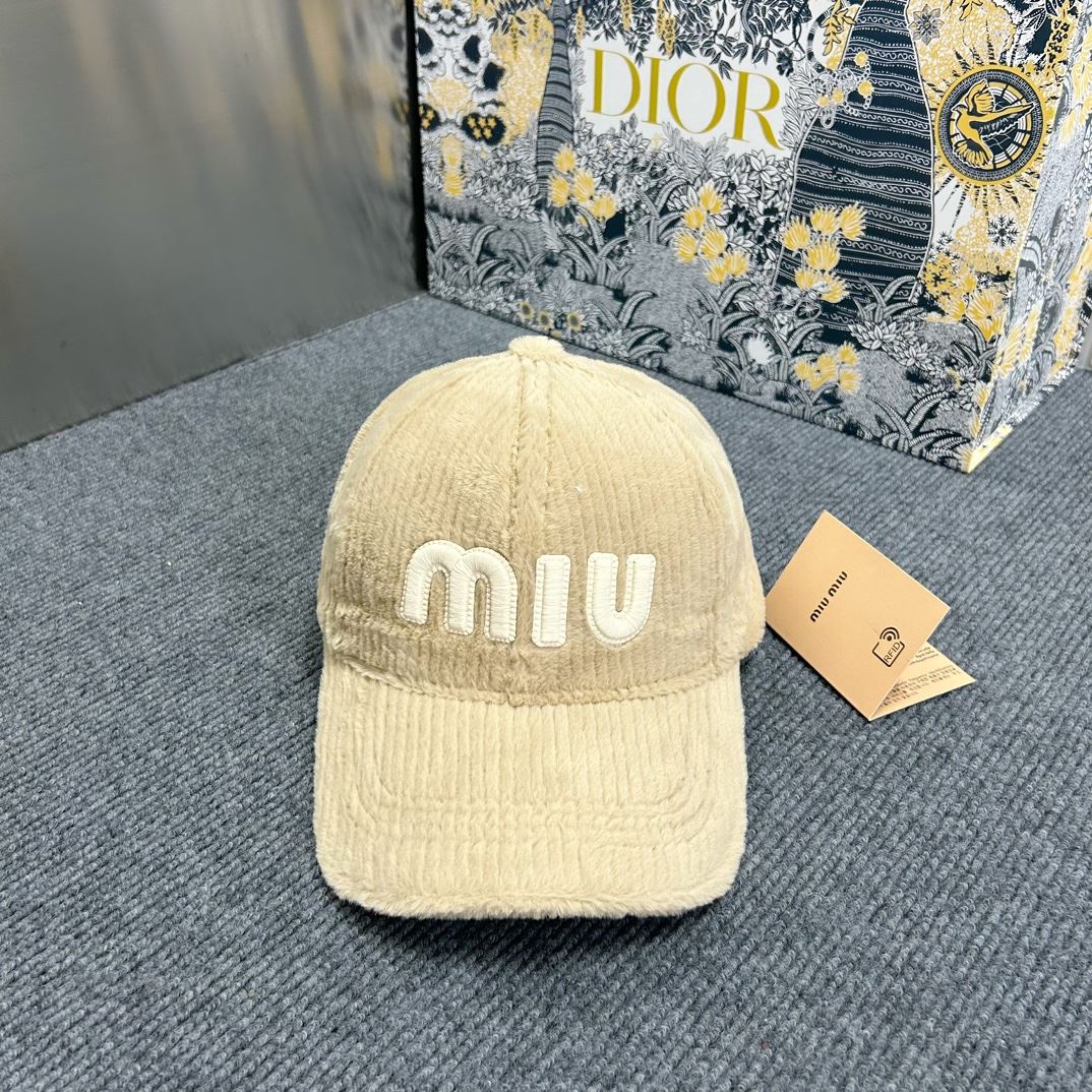 Miu Miu Caps